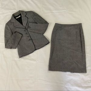 TAHARI ASL 2 pc Suit (Skirt & Jacket)